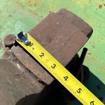 Antique Bench Vise