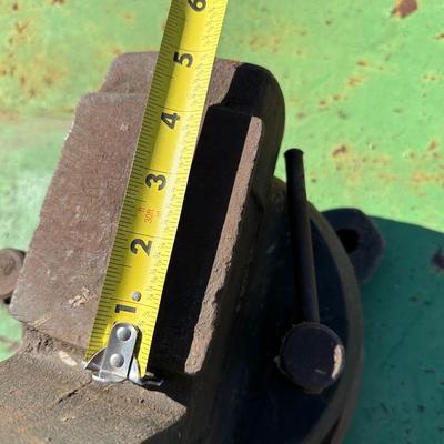 Antique Bench Vise