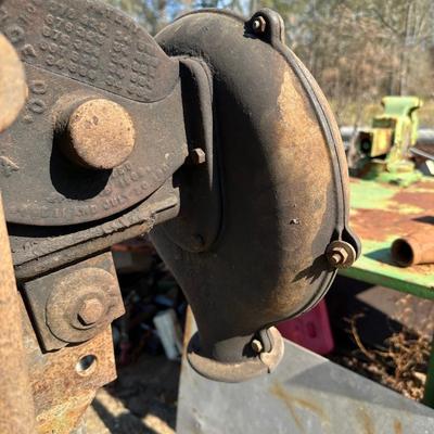 Vintage Columbus No. 400 Blacksmith Forge Blower – Cast Iron – Pedestal Mount