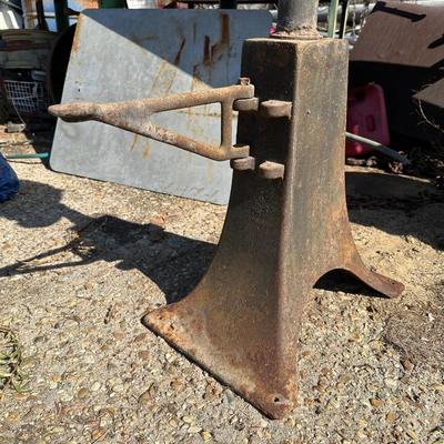 Vintage Columbus No. 400 Blacksmith Forge Blower – Cast Iron – Pedestal Mount