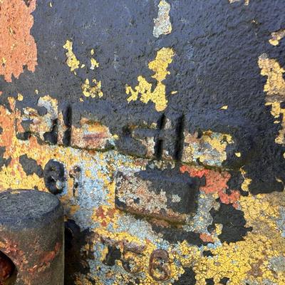 Vintage Sheffield Tool Co. Machinist Bench Vise – Size 56 – Swivel Base