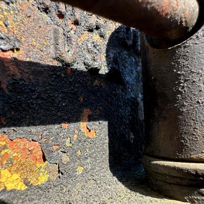 Vintage Sheffield Tool Co. Machinist Bench Vise – Size 56 – Swivel Base