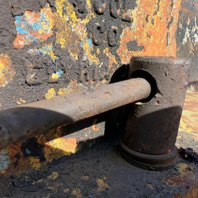 Vintage Sheffield Tool Co. Machinist Bench Vise – Size 56 – Swivel Base