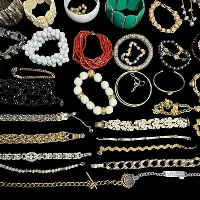 Sale Photo Thumbnail #471: Includes gold tone, silver tone, beads, stones, faux pearls, and more. Styles include cuff, bangle, chain, and others. Total of 40+ pieces. [BK]