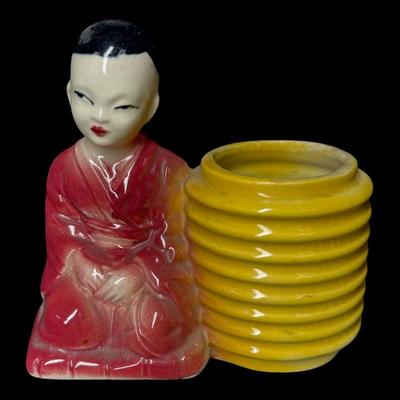 Sale Photo Thumbnail #501: This hand painted planter was made by Shawnee Pottery or Napco. There are no obvious chips or cracks. Measurement: 5”H x 5.5”W. [BK]