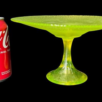 Sale Photo Thumbnail #529: No obvious chips or cracks. Measurement: 4.5”H x 8.5” Diameter. Pre-auction estimate: $50-$100. [BK]