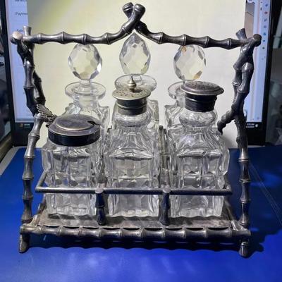 Scarce Victorian Era Dated 1887 Walker & Hall Sheffield England Silver Plated Leaded Glass Cruet Set of 6 w/Carrier.