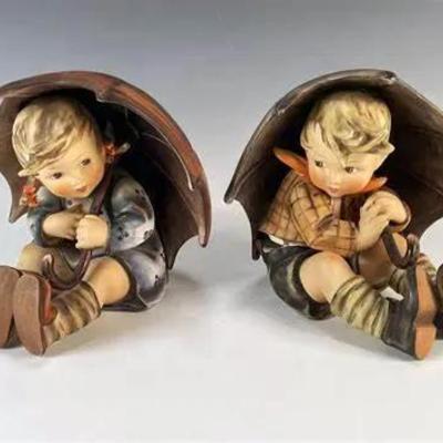 Vintage Pair of Hummel Umbrella Boy & Girl 152/A & 152/B, 8", FULL BEE TMK2 Figurines in Very Preowned Condition.
