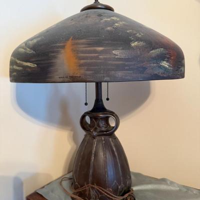 Antique PITTSBURGH Reverse Painted "CALL of the WILD" Table Lamp 22" Tall in VG Preowned Condition.