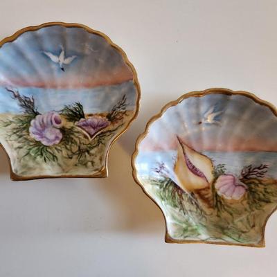 Sale Photo Thumbnail #261: This lot is for Two Hand-Painted Limoge Shell Dishes.  These dishes are from the Tressemann & Vogt Sea Life Collection produced by Limoge many years ago.  They appear to be in very nice condition with no chips. Marked on the verso.