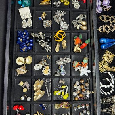 Fashion Earrings Assortment