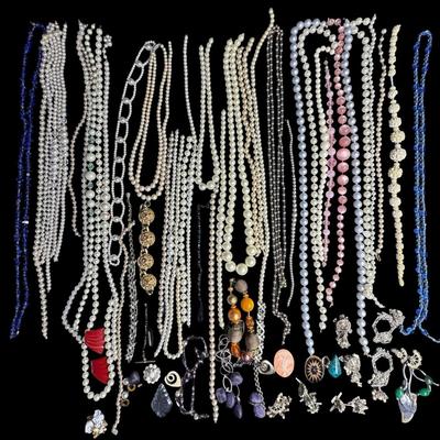 Sale Photo Thumbnail #646: Includes findings, coin holders, earrings, beads, clasps, monofilament, broken jewelry, and more. [BK]