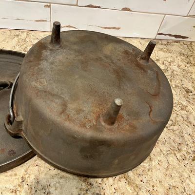 Lot 1 Vintage Dutch oven Flat lid