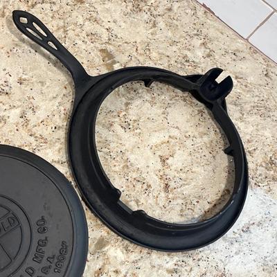 Lot 5 Griswold Waffle maker