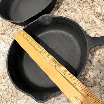 Lot 7 Vintage Cast Iron skillets