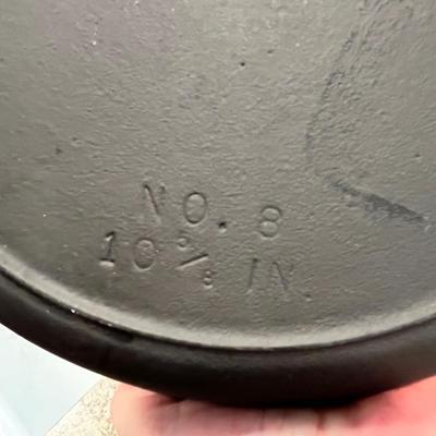 Lot 8 Chicken fryer & large skillet