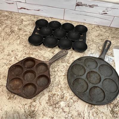 Lot 9 Cast Iron bakers