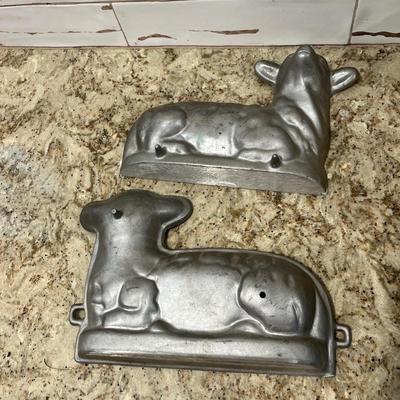 Lot 22 Lamb Cake mold