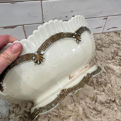 Lot 30 Northwood Custard Glass bowl