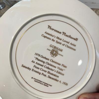 Lot 36 Assorted plates