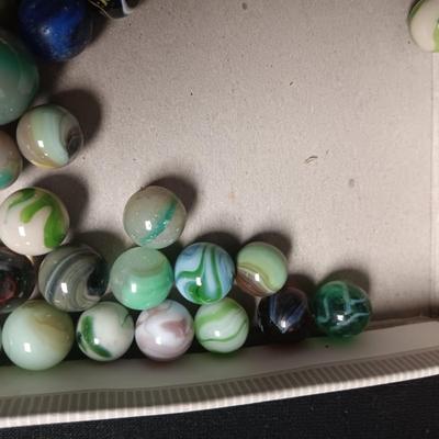 AN ASSORTMENT OF MARBLES