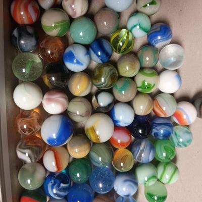 AN ASSORTMENT OF MARBLES