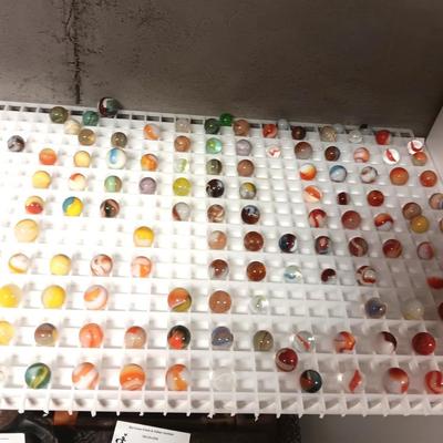AN ASSORTMENT OF MARBLES