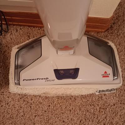 BISSELL POWER FRESH DELUXE FLOOR STEAMER AND iHOME RADIO/ALARM CLOCK, iPHONE/iPOD DOCKING STATION