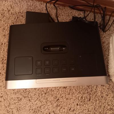 BISSELL POWER FRESH DELUXE FLOOR STEAMER AND iHOME RADIO/ALARM CLOCK, iPHONE/iPOD DOCKING STATION