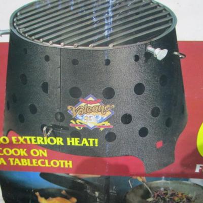 Sale Photo Thumbnail #2: Includes bag for storage