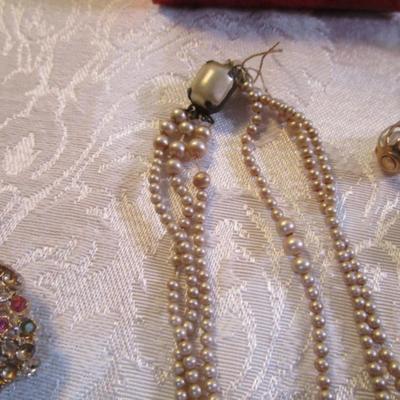 Sale Photo Thumbnail #57: Vintage broaches, pins, necklaces, bracelet, clip earrings. See pictures