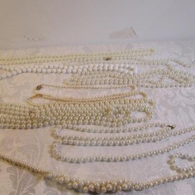 Sale Photo Thumbnail #68: Vintage rings, clip-on earrings, necklaces, bracelet, beaded lanyards. See pictures