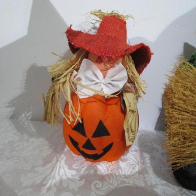 Sale Photo Thumbnail #86: Talking, moving & singing witch takes 3 AA batteries not included; musical, lighted & moving Halloween carousel takes 4 AA batteries not included; metal black cat; Boo-pers makes creepy noise; scarecrow pumpkin