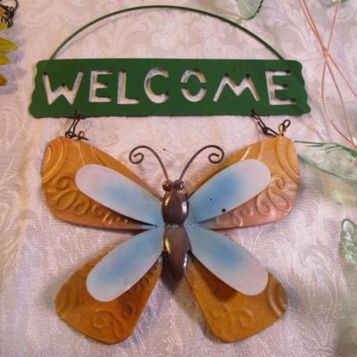 Sale Photo Thumbnail #103: Hummingbird wind chimes are solar lit. See pictures