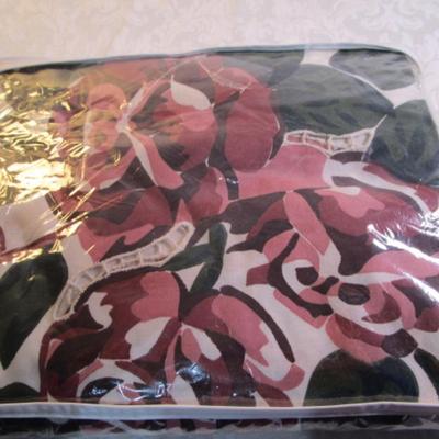 Sale Photo Thumbnail #303: Curtain is 72" x 72", valance is 12" x 72"