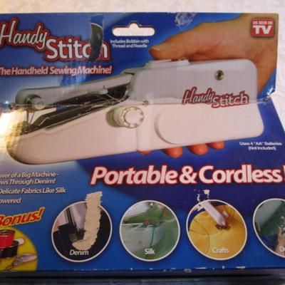 Sale Photo Thumbnail #322: Takes 4 AA batteries not included.