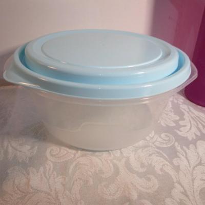 Sale Photo Thumbnail #568: 6 mini bowls, 8 green sundae dishes, 1 Tupperware 2-liter pitcher, 2 plastic containers with  lids, see pictures