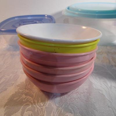 Sale Photo Thumbnail #565: 6 mini bowls, 8 green sundae dishes, 1 Tupperware 2-liter pitcher, 2 plastic containers with  lids, see pictures