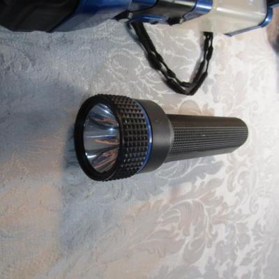 Sale Photo Thumbnail #721: Batteries not included, See pictures