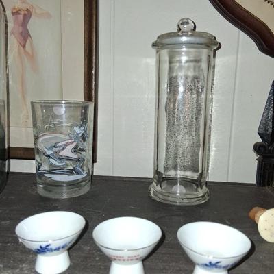 Sale Photo Thumbnail #38: Very thin, excellent condition. Cobalt & red details