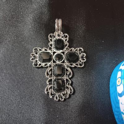 BRIGHTON CHARM BRACELET AND 2 PENDANTS