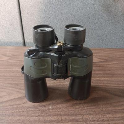 TASCO FUTURA LE BINOCULARS