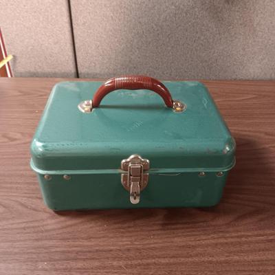 WALLACE TACKLE BOX WITH VARIOUS TACKLE