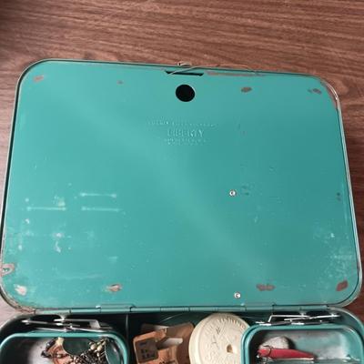 WALLACE TACKLE BOX WITH VARIOUS TACKLE