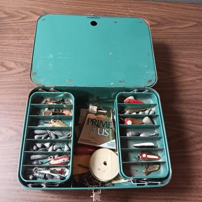 WALLACE TACKLE BOX WITH VARIOUS TACKLE