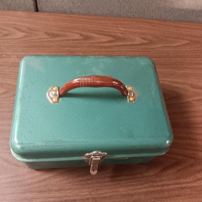 WALLACE TACKLE BOX WITH VARIOUS TACKLE