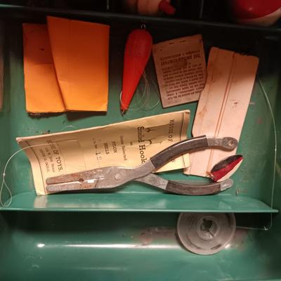 WALLACE TACKLE BOX WITH VARIOUS TACKLE