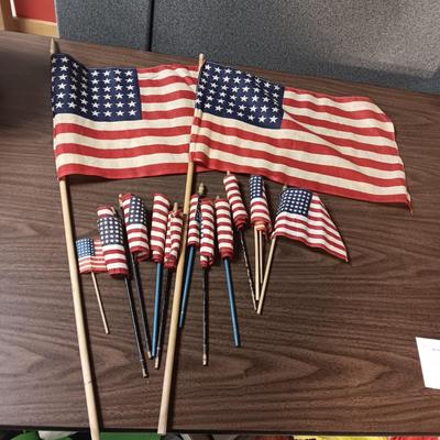CLOTH US FLAGS 10" AND TWO 32"