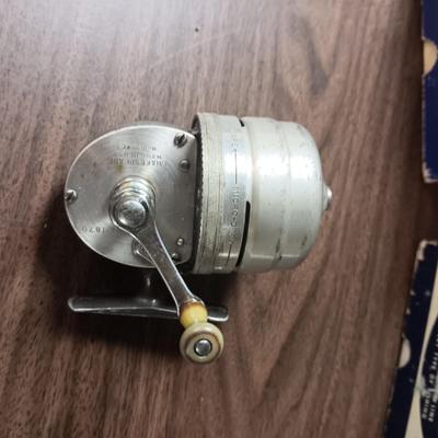 SHAKESPEARE SPIN-WONDEREEL NO 1870 WITH ORIGINAL BOX AND INSTRUCTIONS