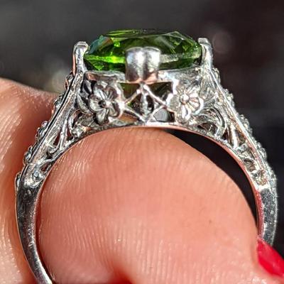 Peridot Ring Sterling Silver